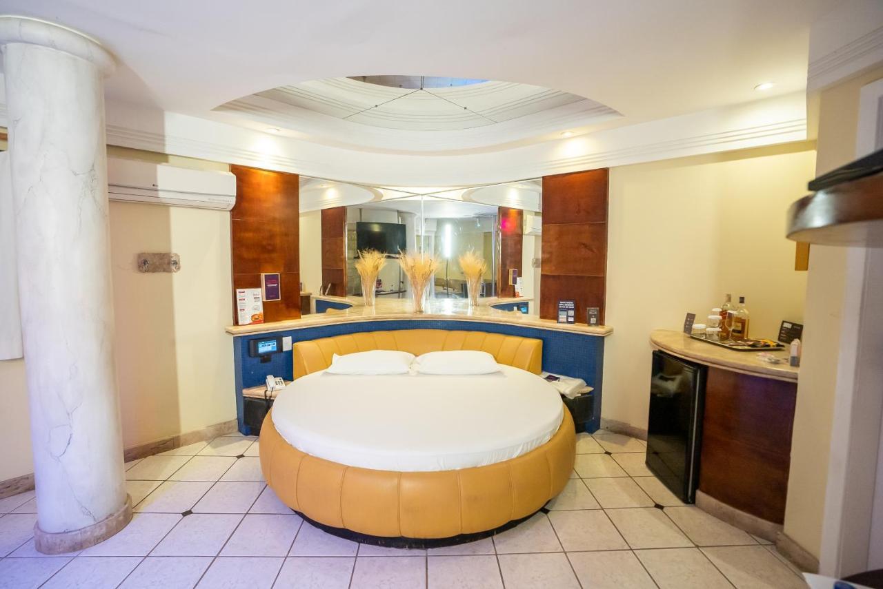 Motel Scala Salvador Bagian luar foto